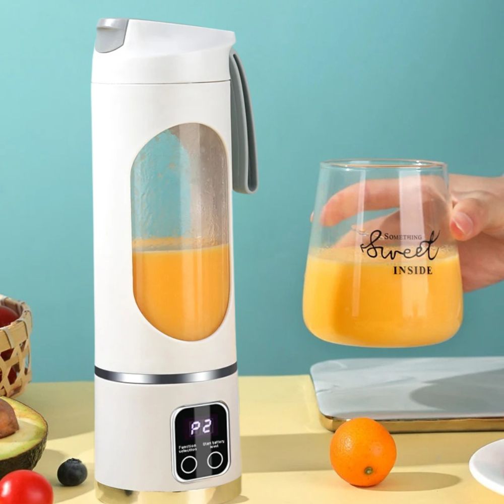 Compact Portable Fresh Fruit Smoothie Juicer Blender
