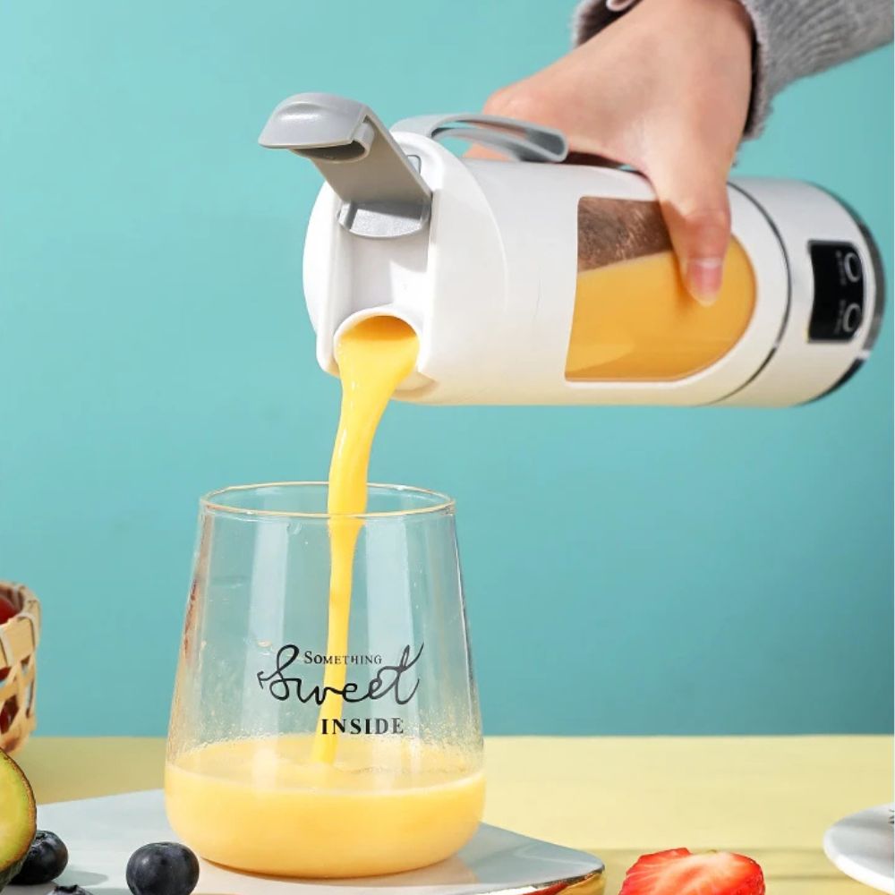 Compact Portable Fresh Fruit Smoothie Juicer Blender