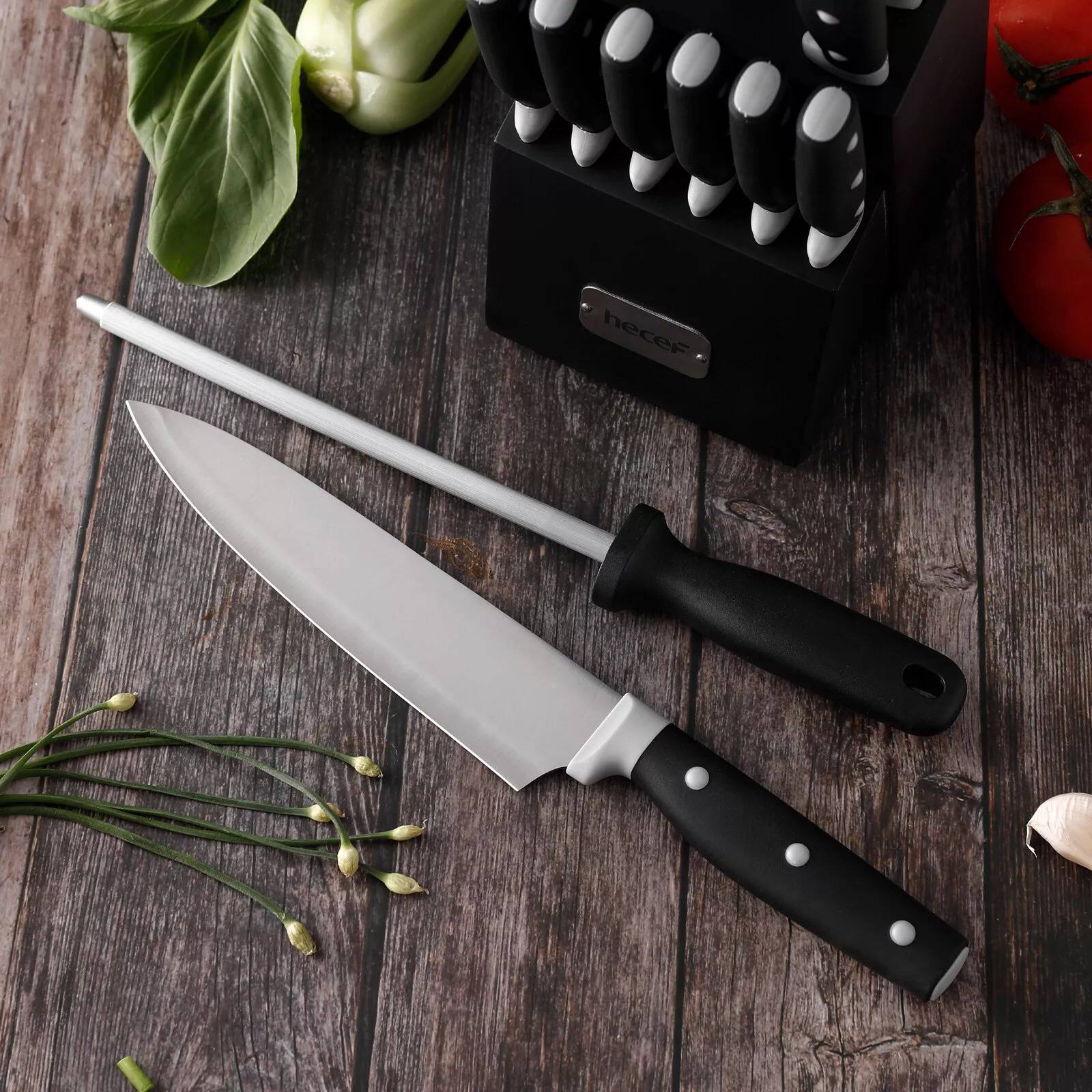 Knife Block with Knives and Sharpener
