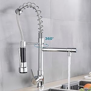 Single Handle Chrome Kitchen Faucet With Pull-Out Spray