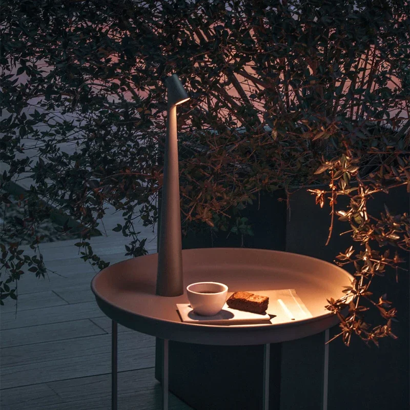 Cordless LED Touch Table Lamp